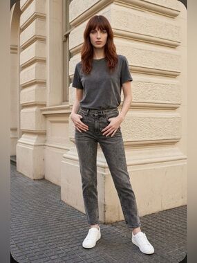 FRAYED Jeans Women 26 High Rise Ankle Straight Gray Wash Denim